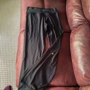 Lululemon Astro black pants size 6